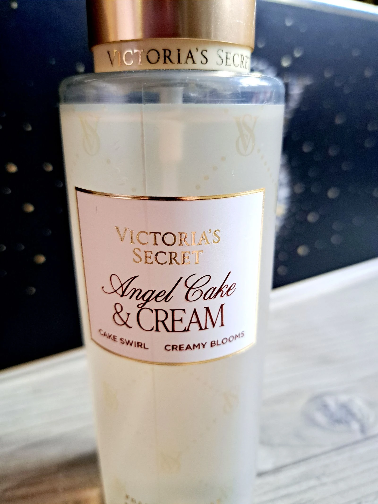 Geurende body mist Victoria's Secret nieuw Angel Cake and Cream – photo 3